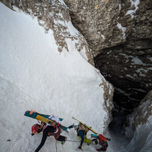 ski alpinisme in technisch bergterrein